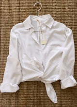 Load image into Gallery viewer, Blanc Linen Shirt
